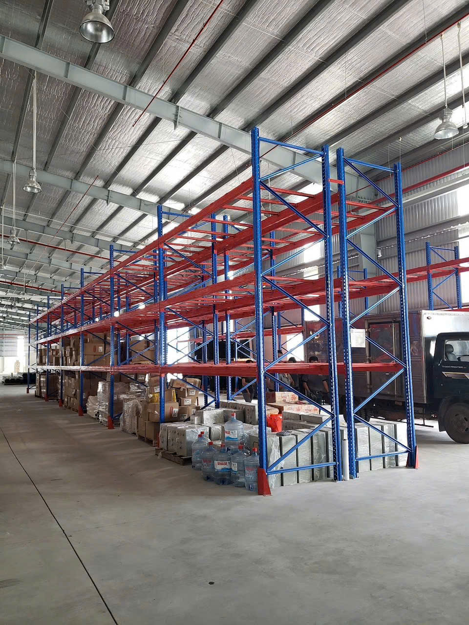 Thu Mua Kệ Công Nghiệp, Kệ V Lỗ
